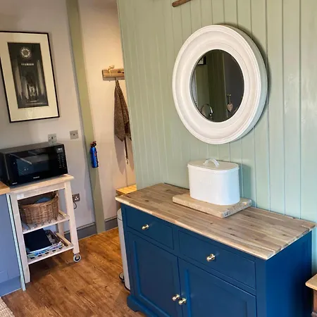 The Beekeepers - Homely Luxurious Self Catering Diss Exterior photo