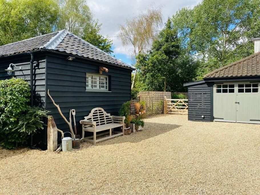The Beekeepers - Homely Luxurious Self Catering Holiday home