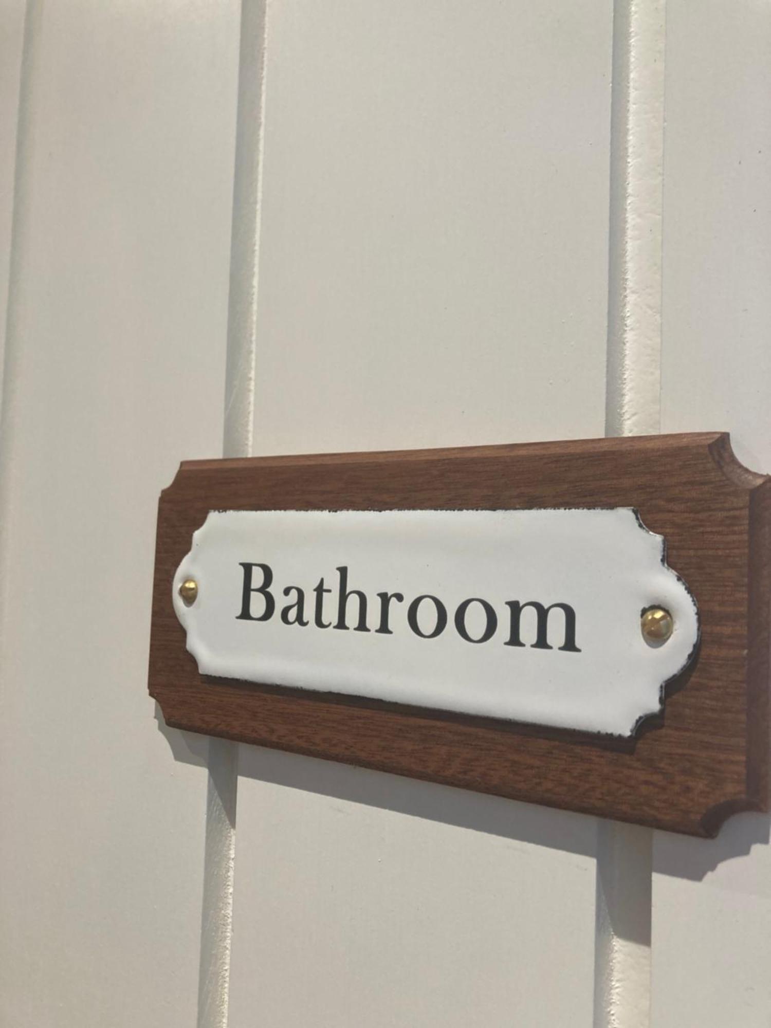 The Beekeepers - Homely Luxurious Self Catering Holiday home Diss