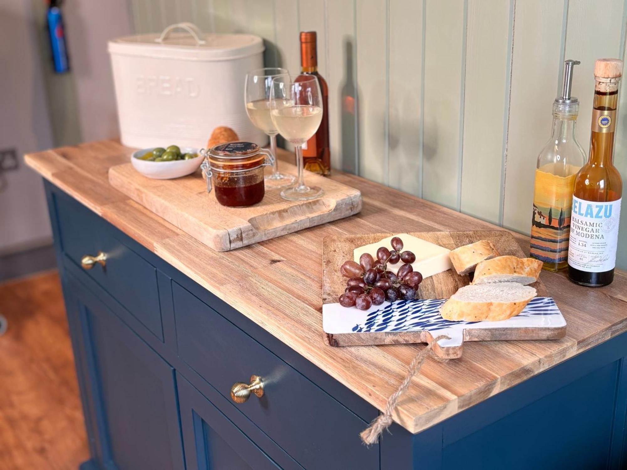 The Beekeepers - Homely Luxurious Self Catering Diss